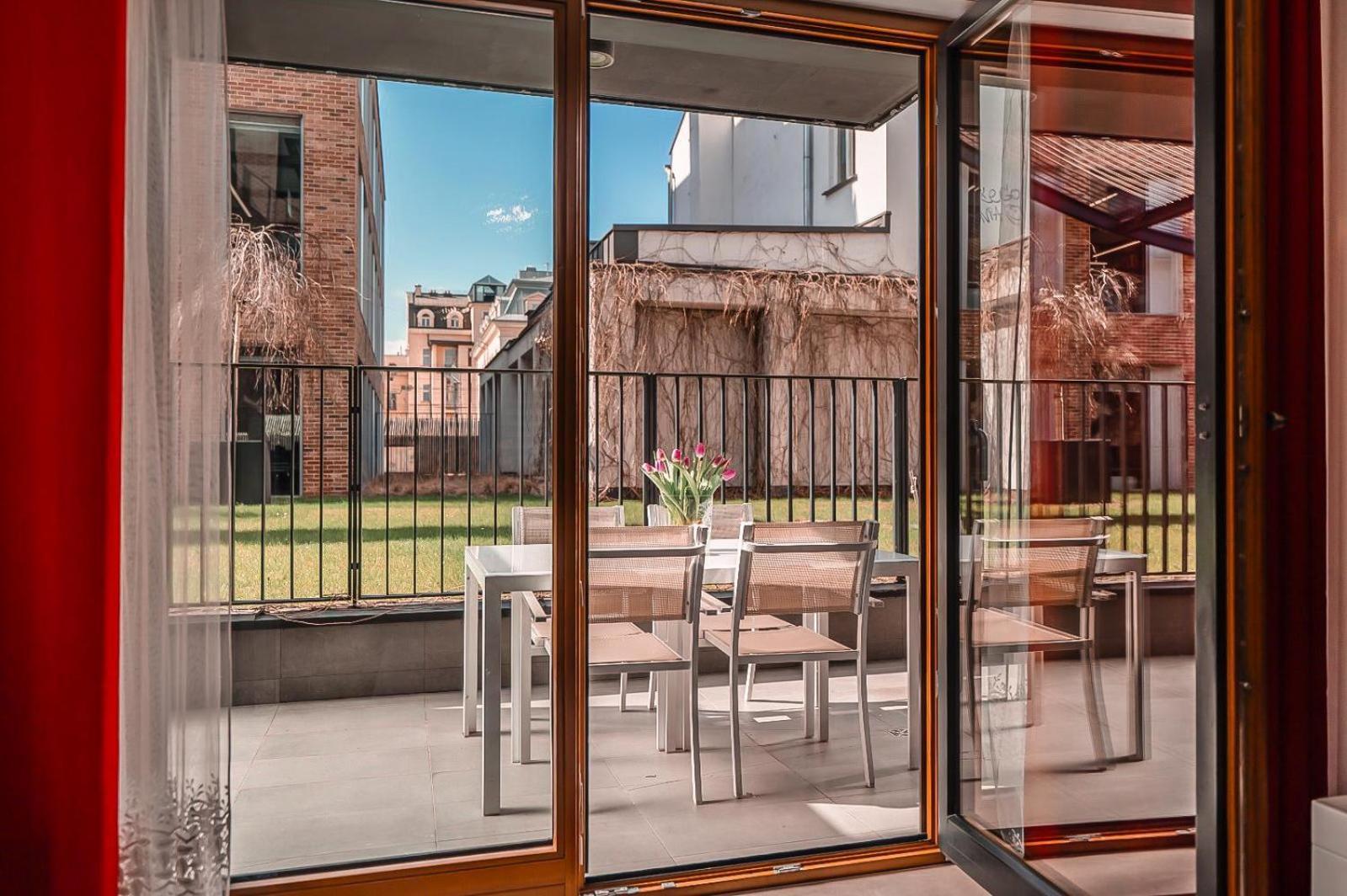 Apartamento Katania Moxy Te&Am Cracow Cracovia Exterior foto