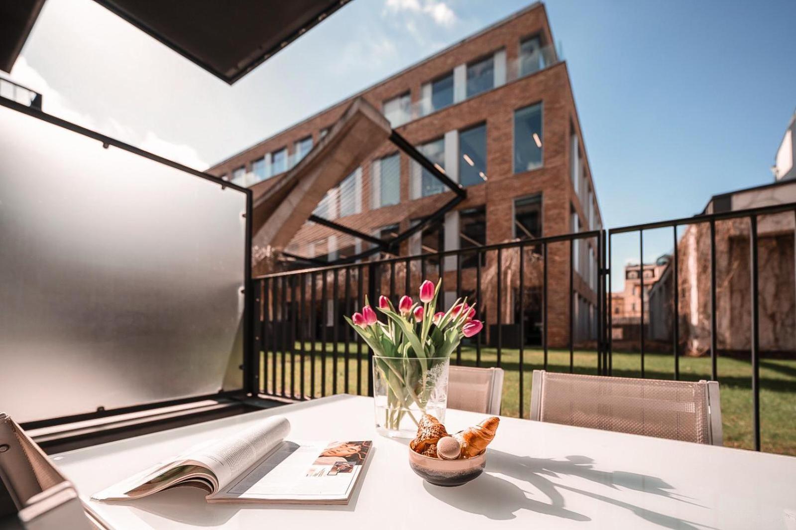 Apartamento Katania Moxy Te&Am Cracow Cracovia Exterior foto
